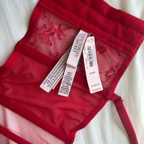 Victoria’s Secret corset red size xs brand new! - Picture 2 of 3